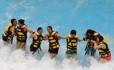 人工造浪設備,人工造浪機,水上樂園造浪設施