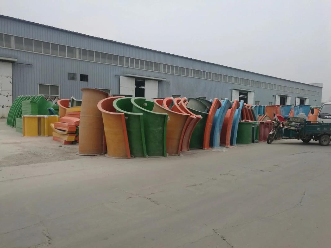 華隆環?？萍?專業打造水上樂園設備，引領行業創新