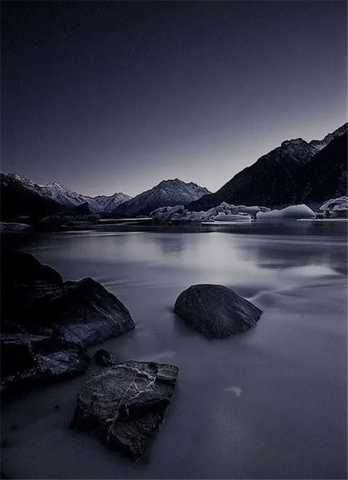 貝佳斯巖板 光影下的自然石紋，純粹之美的永恒定格